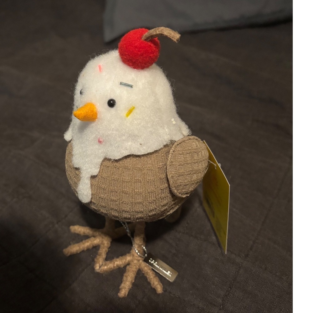 Sun Squad Featherly Friends Sprinkles Ice Cream Sundae Summer Bird Figurine NWT